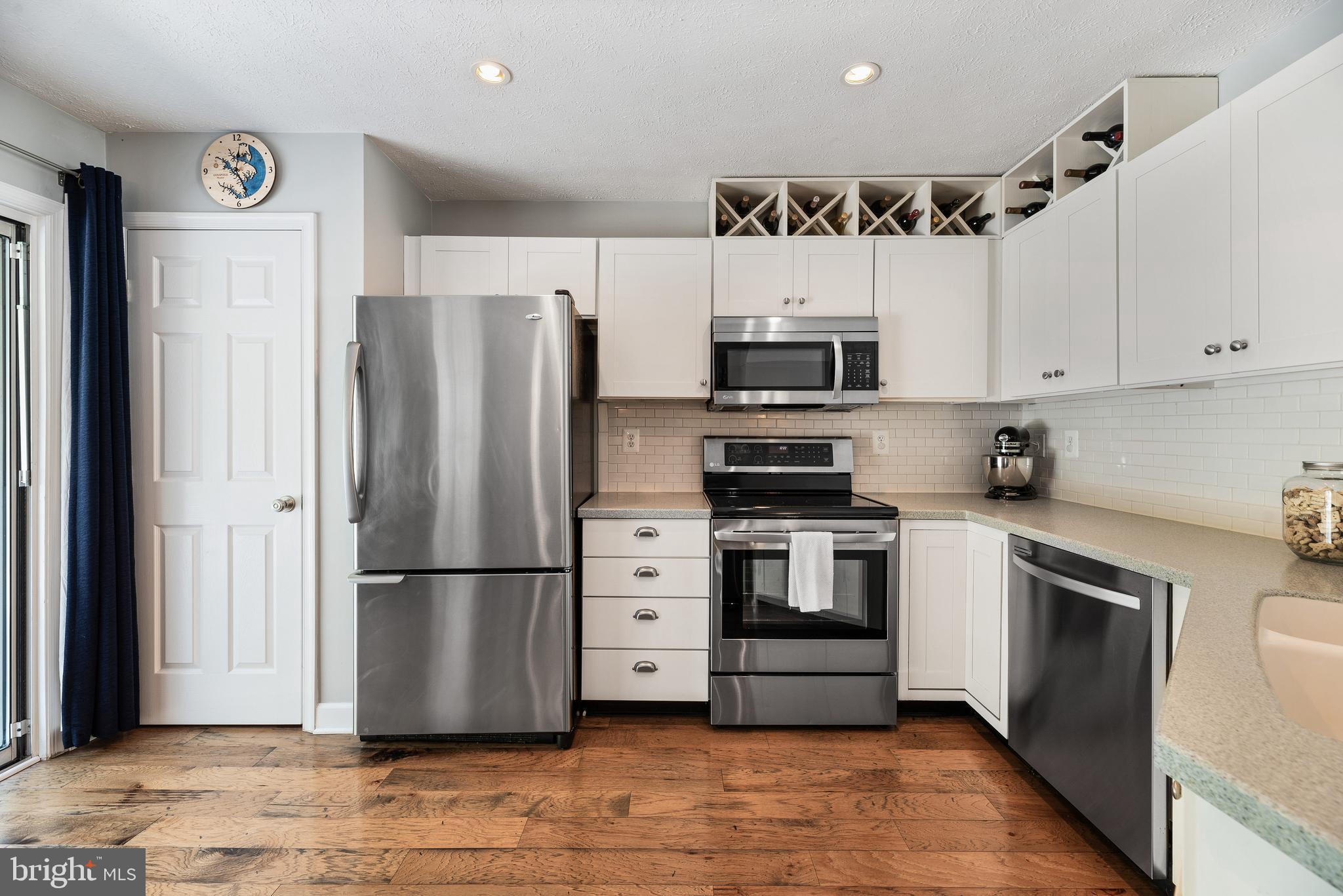 1262 Breckenridge Circle Riva, MD 21140 - Photo 8 of 35 Stainless appliances