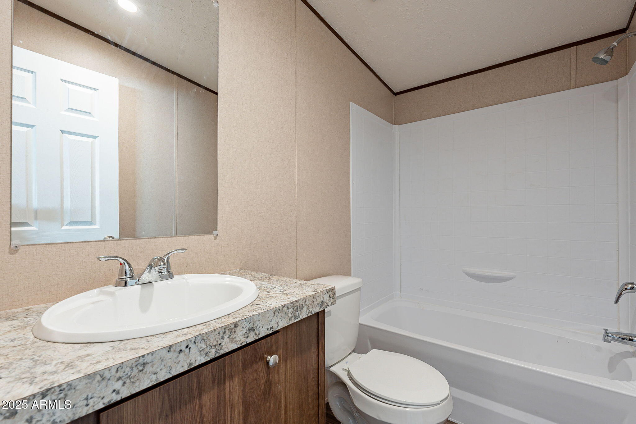 200 East Knox Road, Unit OFC Chandler, AZ 85225 - Photo 13 of 21 16-web-or-mls-Knox-16