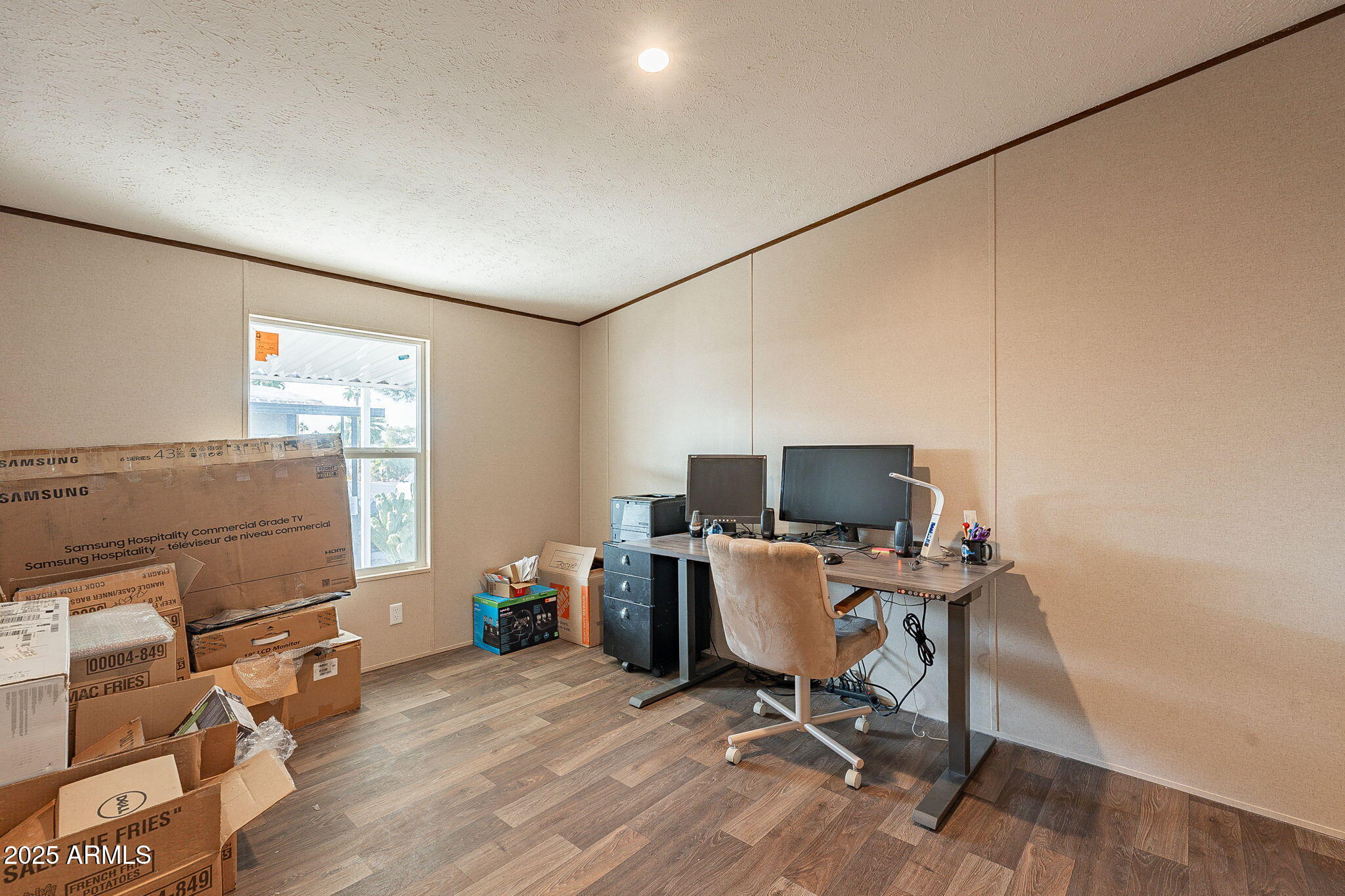 200 East Knox Road, Unit OFC Chandler, AZ 85225 - Photo 14 of 21 21-web-or-mls-Knox-21