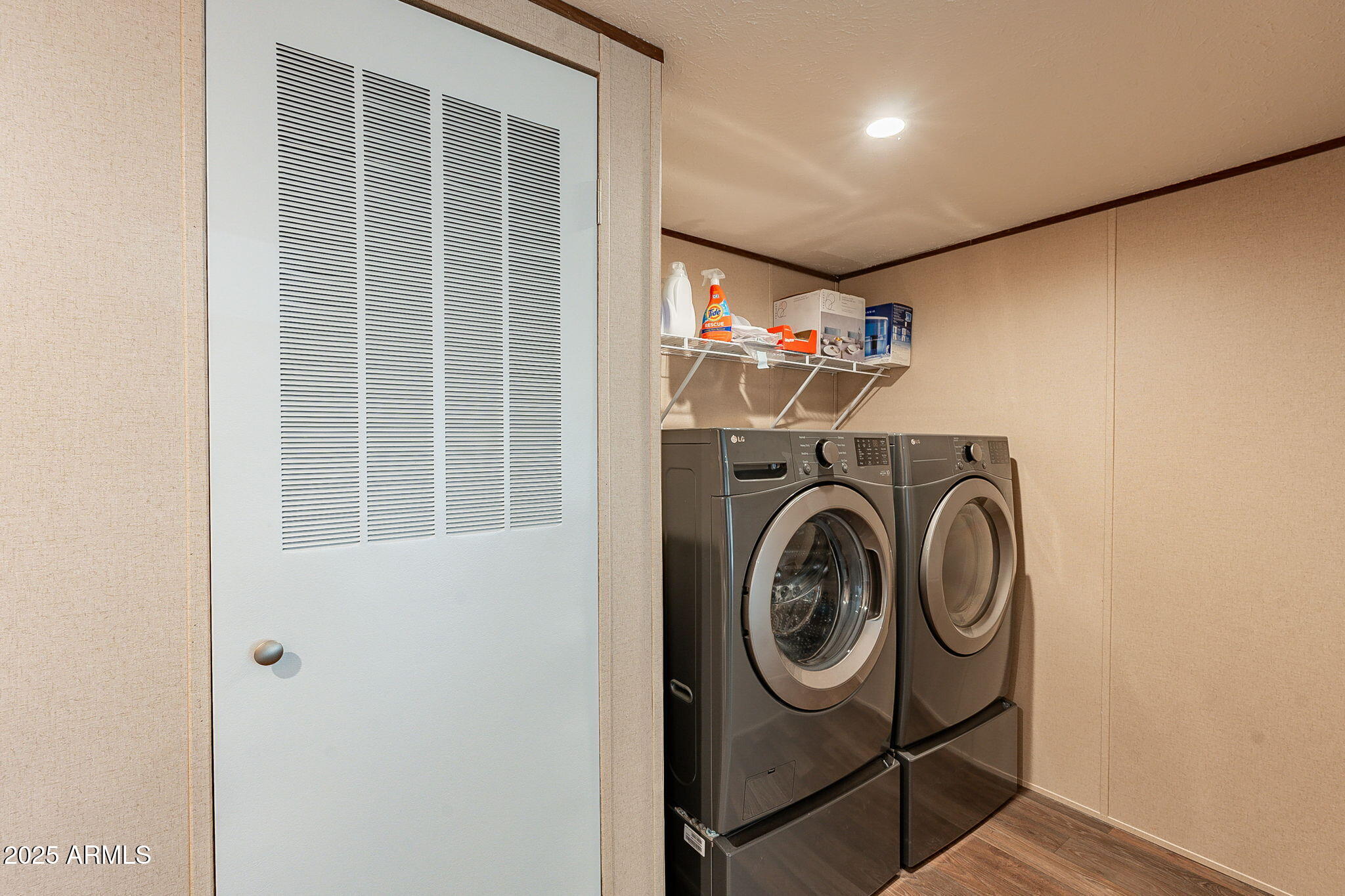 200 East Knox Road, Unit OFC Chandler, AZ 85225 - Photo 10 of 21 26-web-or-mls-Knox-26