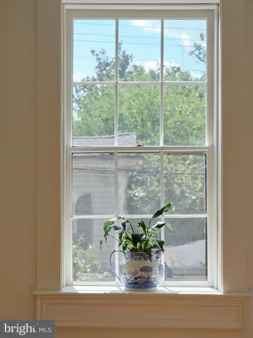 $2,975 | 46 York Street, Unit 2, Lambertville, NJ 08530