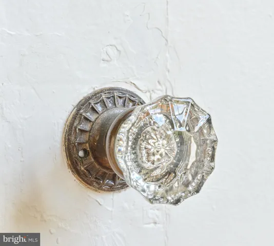 $2,975 | 46 York Street, Unit 2, Lambertville, NJ 08530