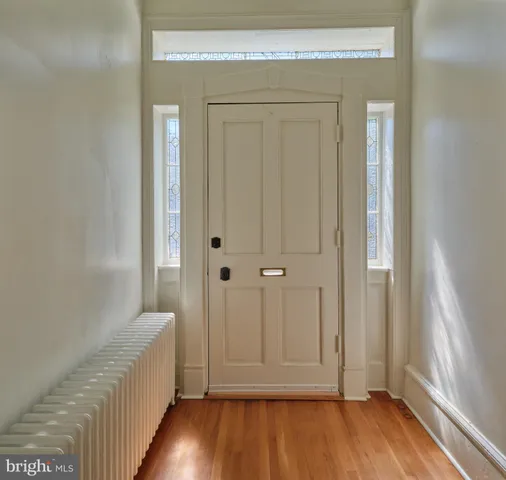 $2,975 | 46 York Street, Unit 2, Lambertville, NJ 08530