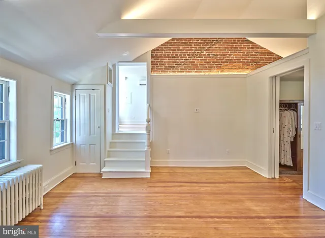 $2,975 | 46 York Street, Unit 2, Lambertville, NJ 08530