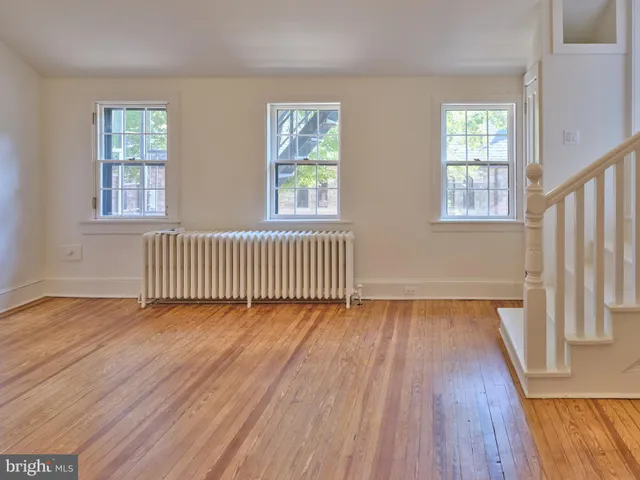 $2,975 | 46 York Street, Unit 2, Lambertville, NJ 08530