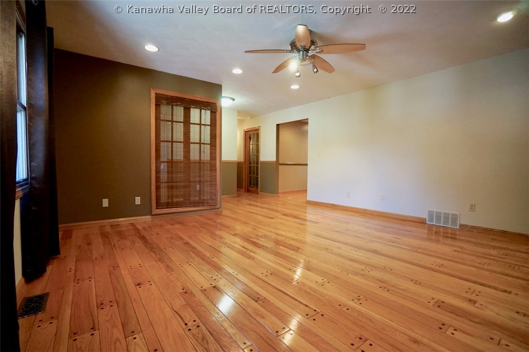 1802 Pine Manor Road Charleston, WV 25311 - Photo 5 of 33 Gallery Image 5