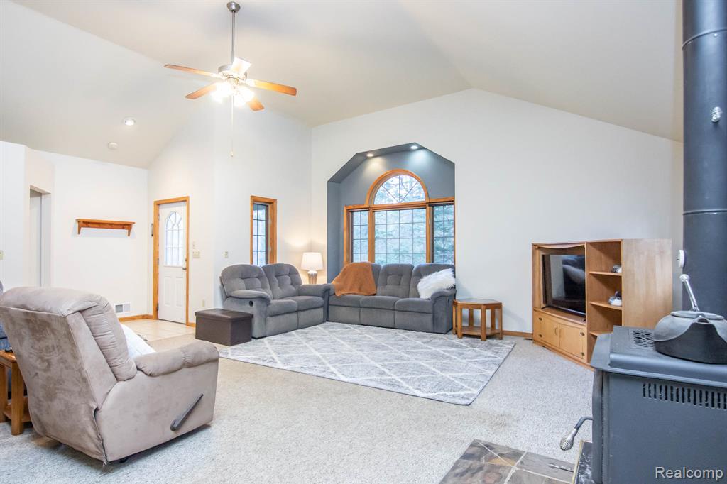 4285 Poplar Road Lincoln, MI 48742 - Photo 7 of 32