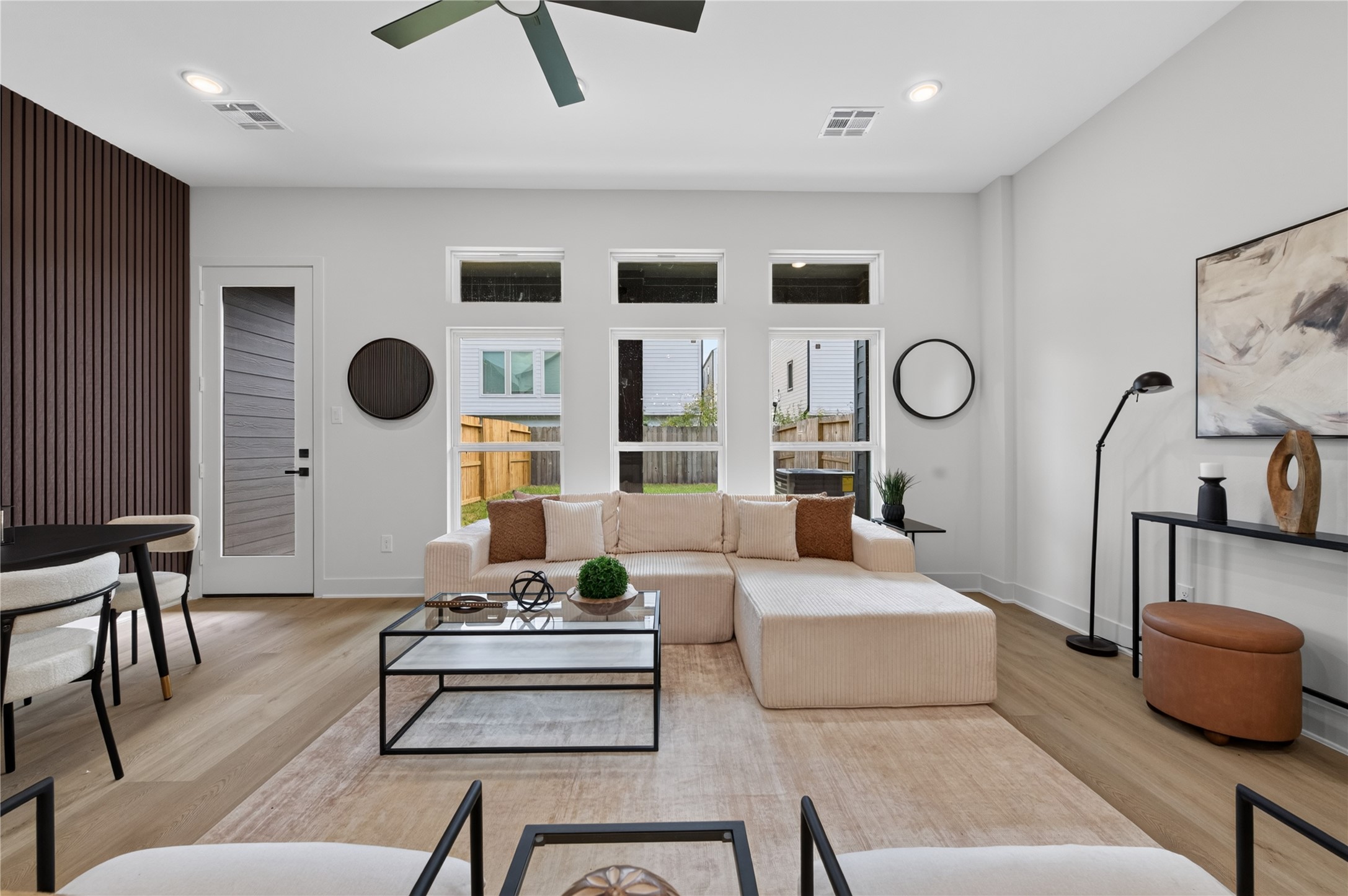 14101 Bridgeport Road Houston, TX 77047 - Photo 9 of 39 Gallery Image 9
