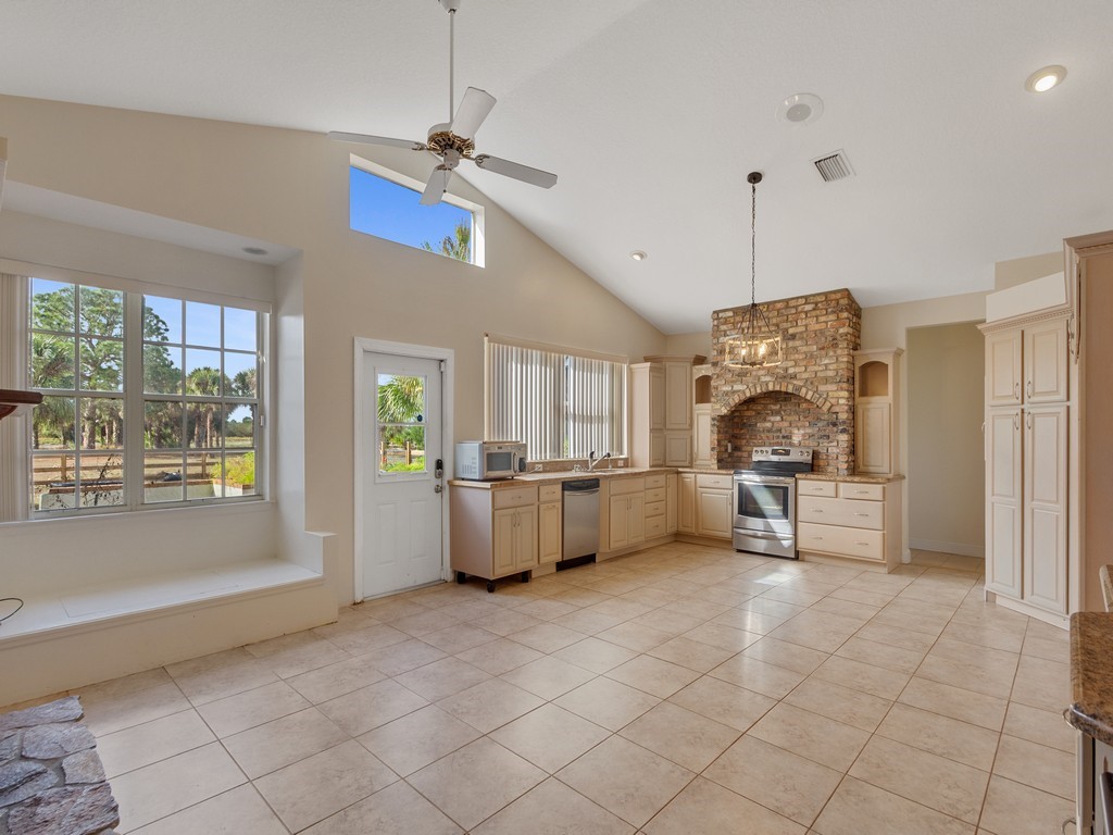167 Deer Run Road Palm Bay, FL 32909 - Photo 11 of 35