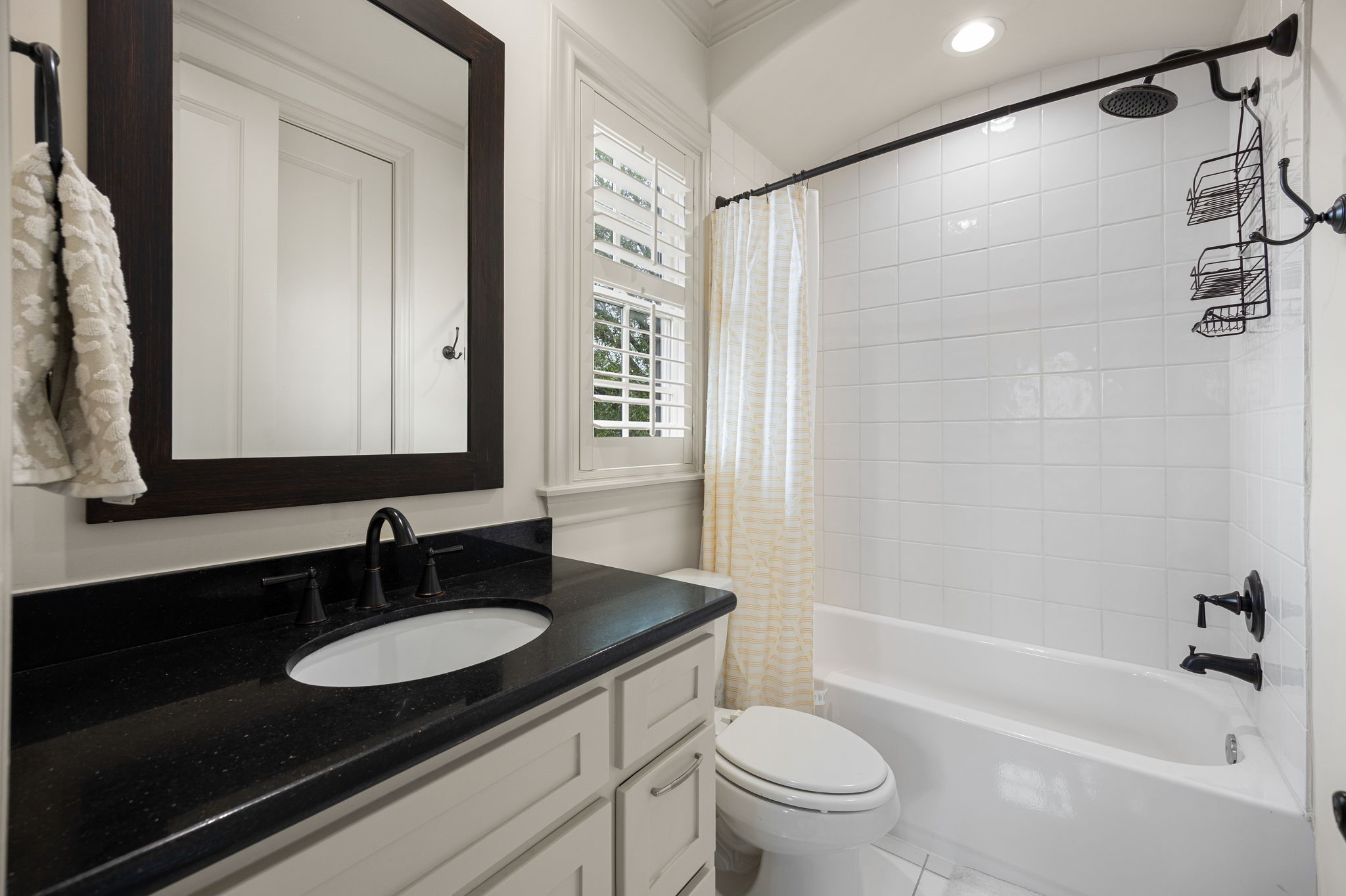310 West Bell Street Houston, TX 77019 - Photo 38 of 44 Secondary bathroom on the 3rd floor.