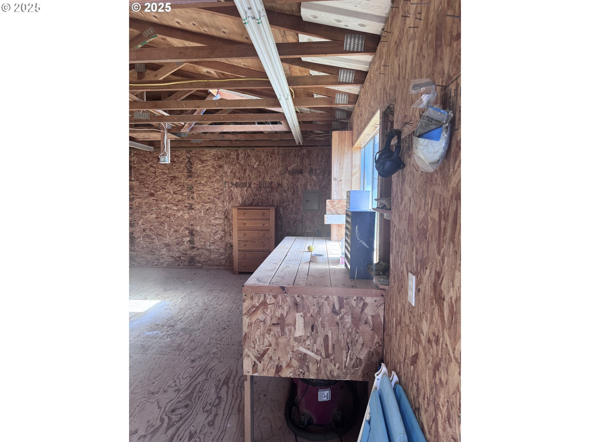 91323 Sandstone Lane, Unit 418 Coos Bay, OR 97420 - Photo 16 of 20 a view of entryway with wooden floor