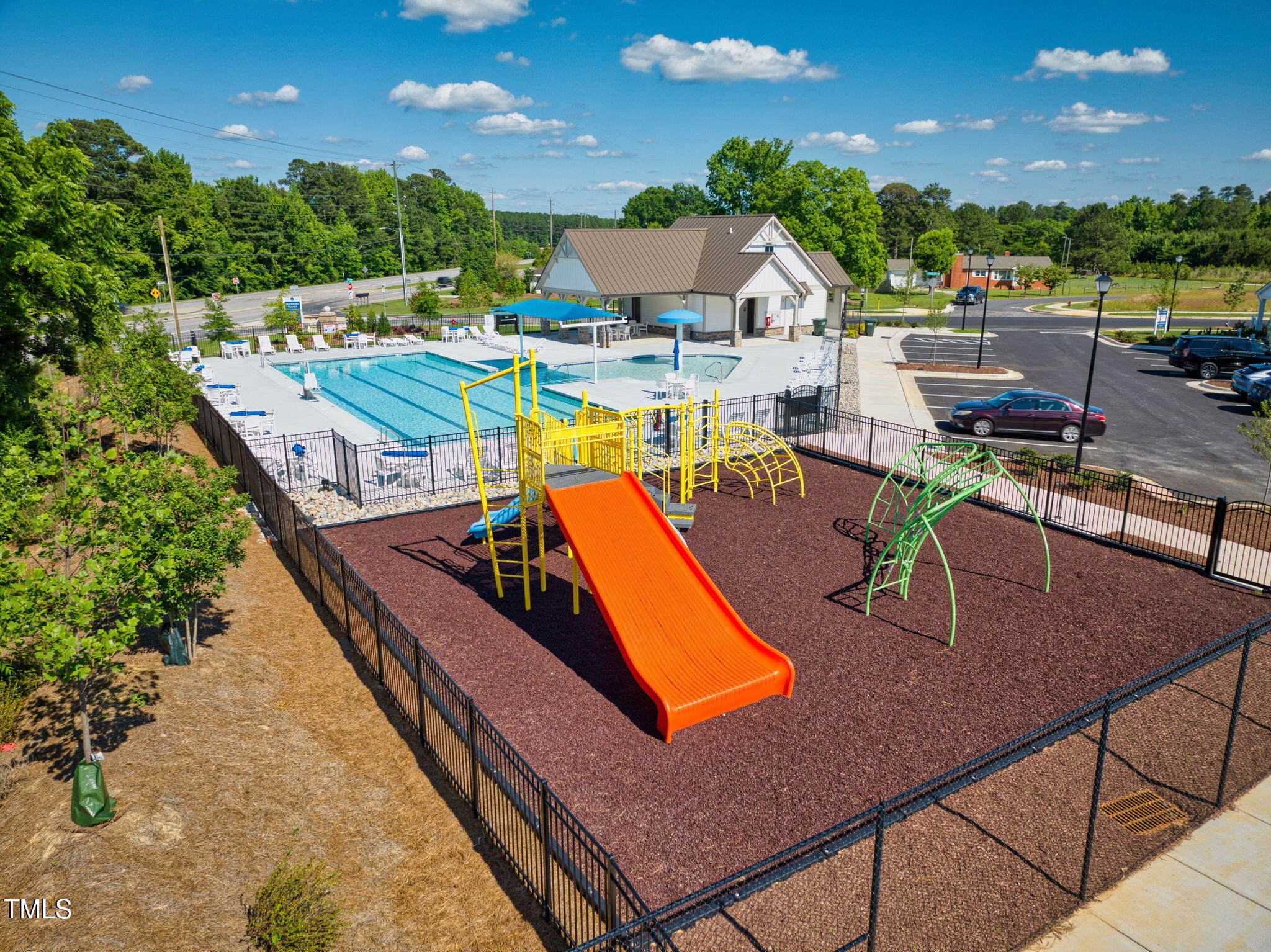 174 Ripple Way, Unit 324 Clayton, NC 27520 - Photo 3 of 22 7-web-or-mls-DJI_0639