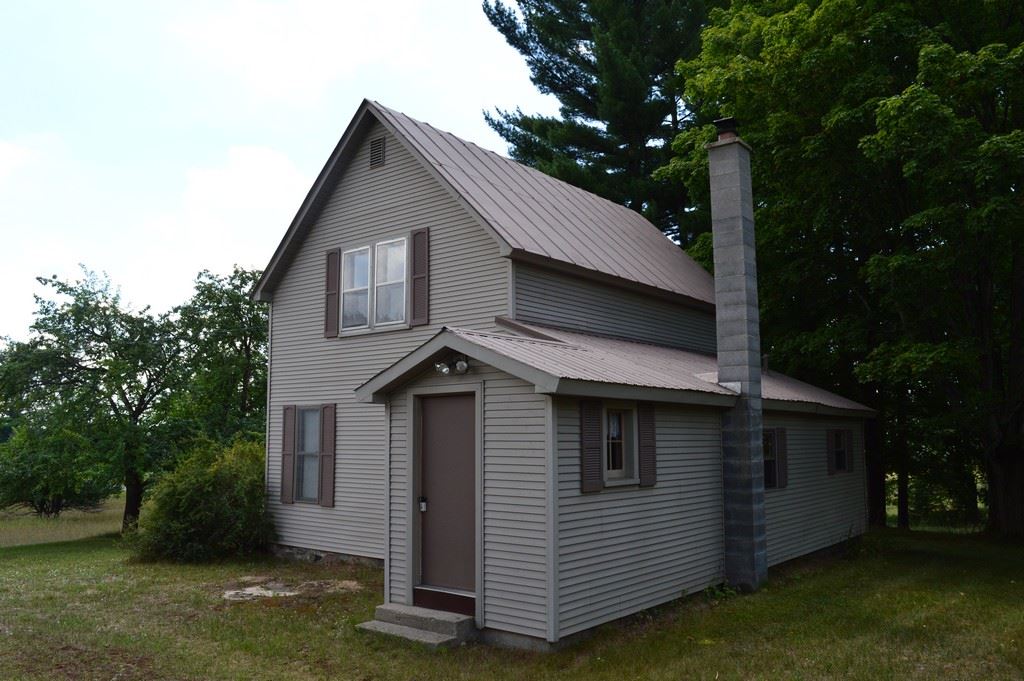 8899 Puffer Road Southwest Fife Lake, MI 49633 - Photo 3 of 36 1829056-2.JPG