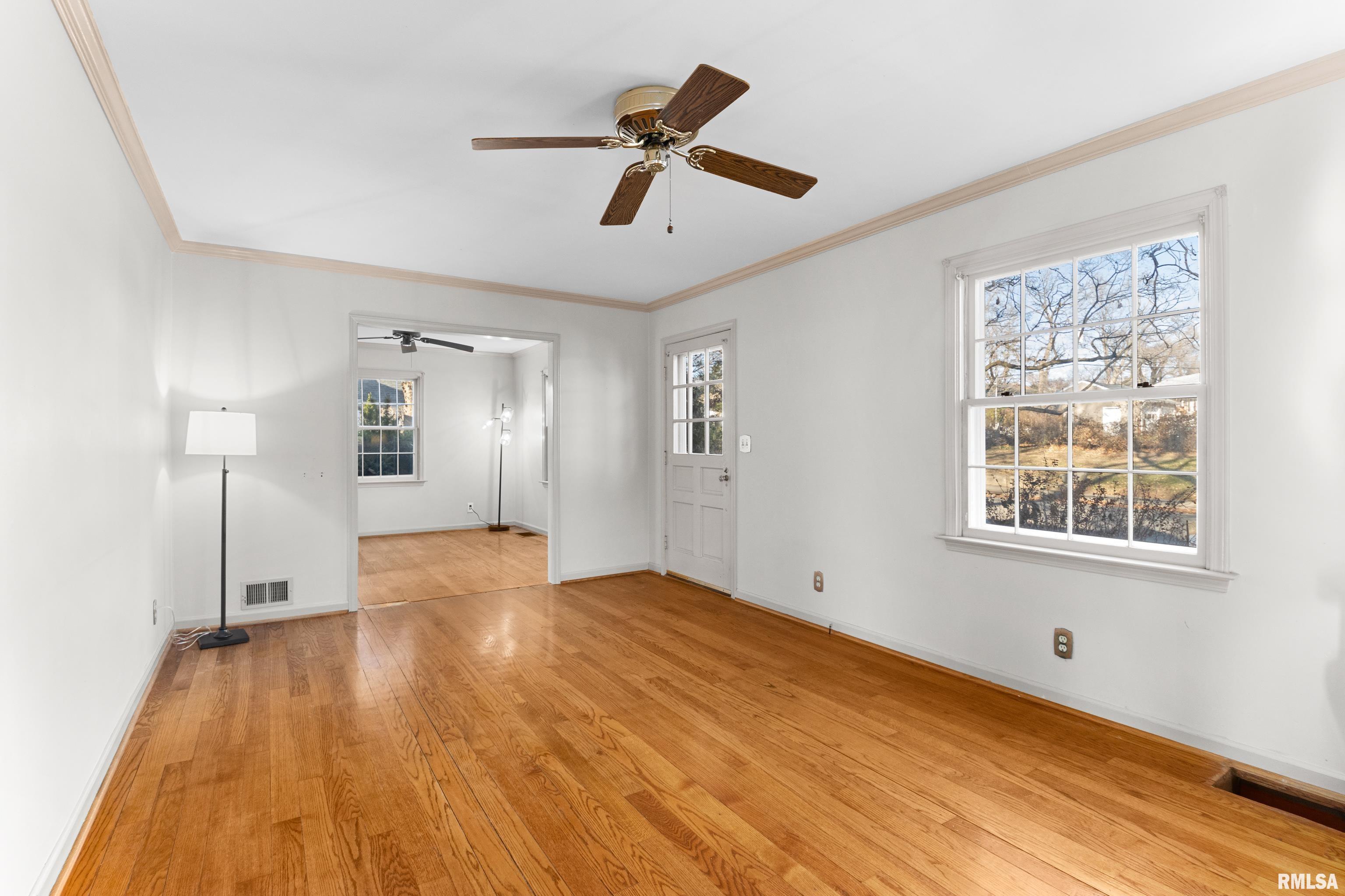 304 West Stonegate Road Peoria, IL 61614 - Photo 15 of 39 Gallery Image 15