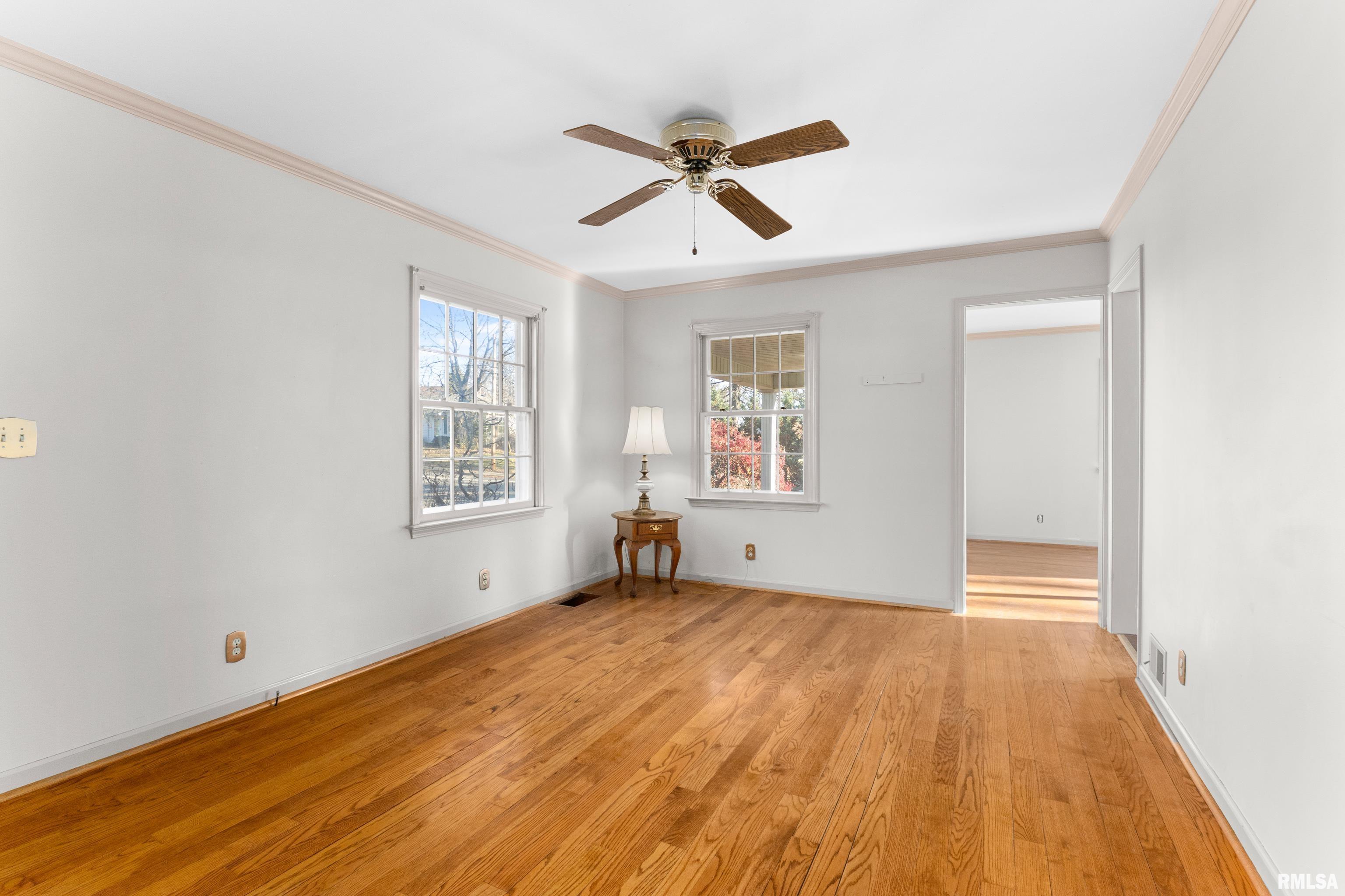 304 West Stonegate Road Peoria, IL 61614 - Photo 17 of 39 Gallery Image 17