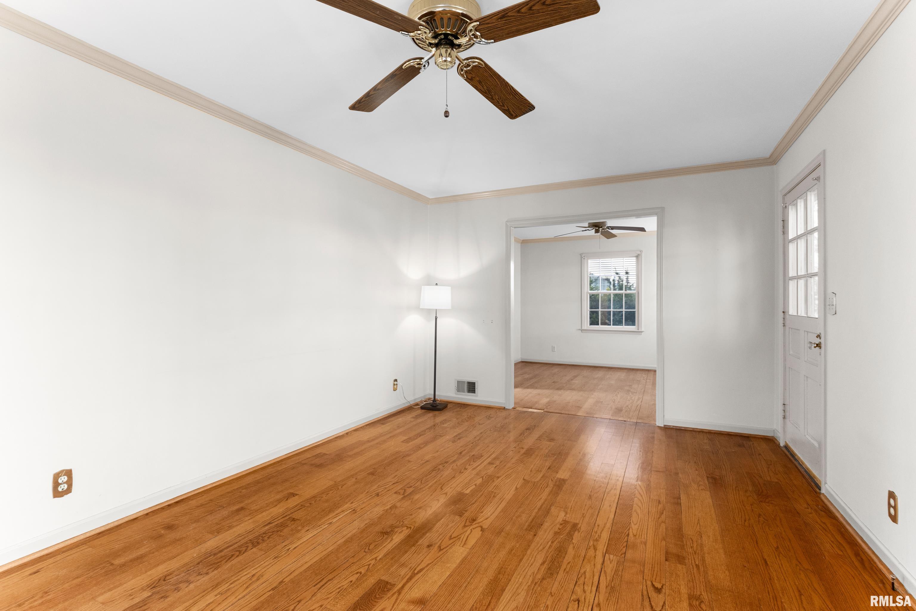 304 West Stonegate Road Peoria, IL 61614 - Photo 18 of 39 Gallery Image 18
