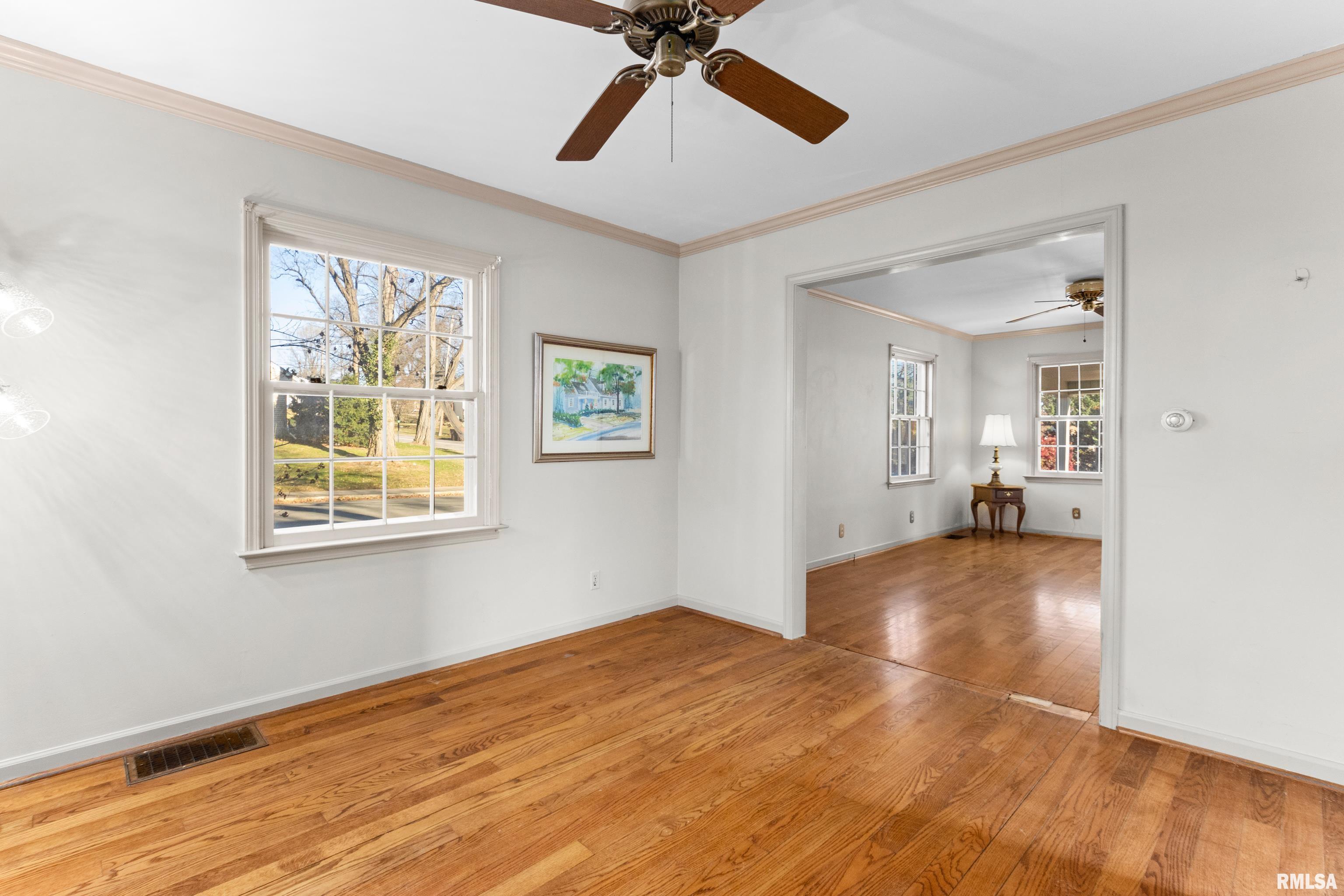 304 West Stonegate Road Peoria, IL 61614 - Photo 20 of 39 Gallery Image 20