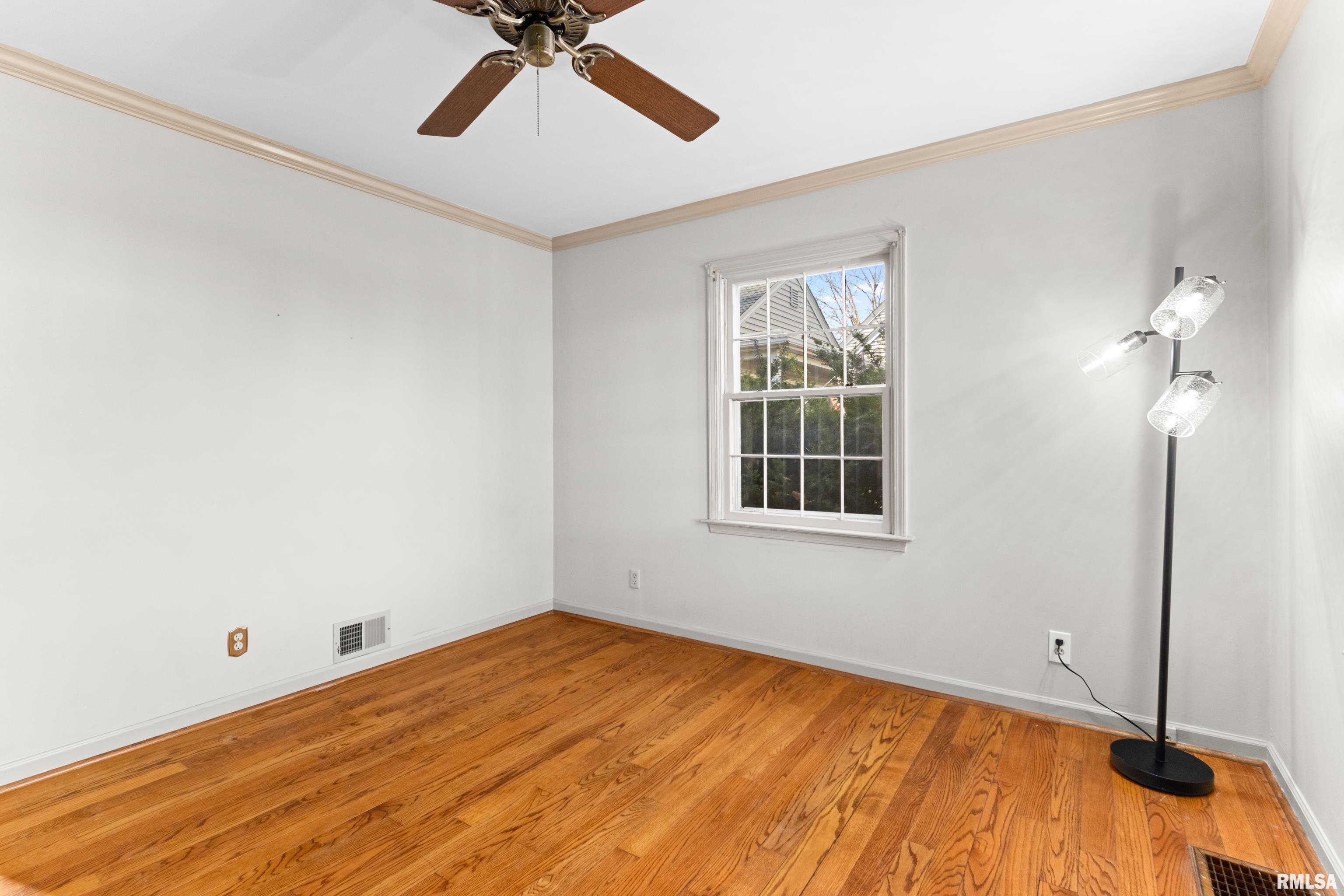 304 West Stonegate Road Peoria, IL 61614 - Photo 22 of 39 Gallery Image 22