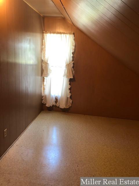 9451 Kingsbury Road Delton, MI 49046 - Photo 9 of 30 IMG_7585
