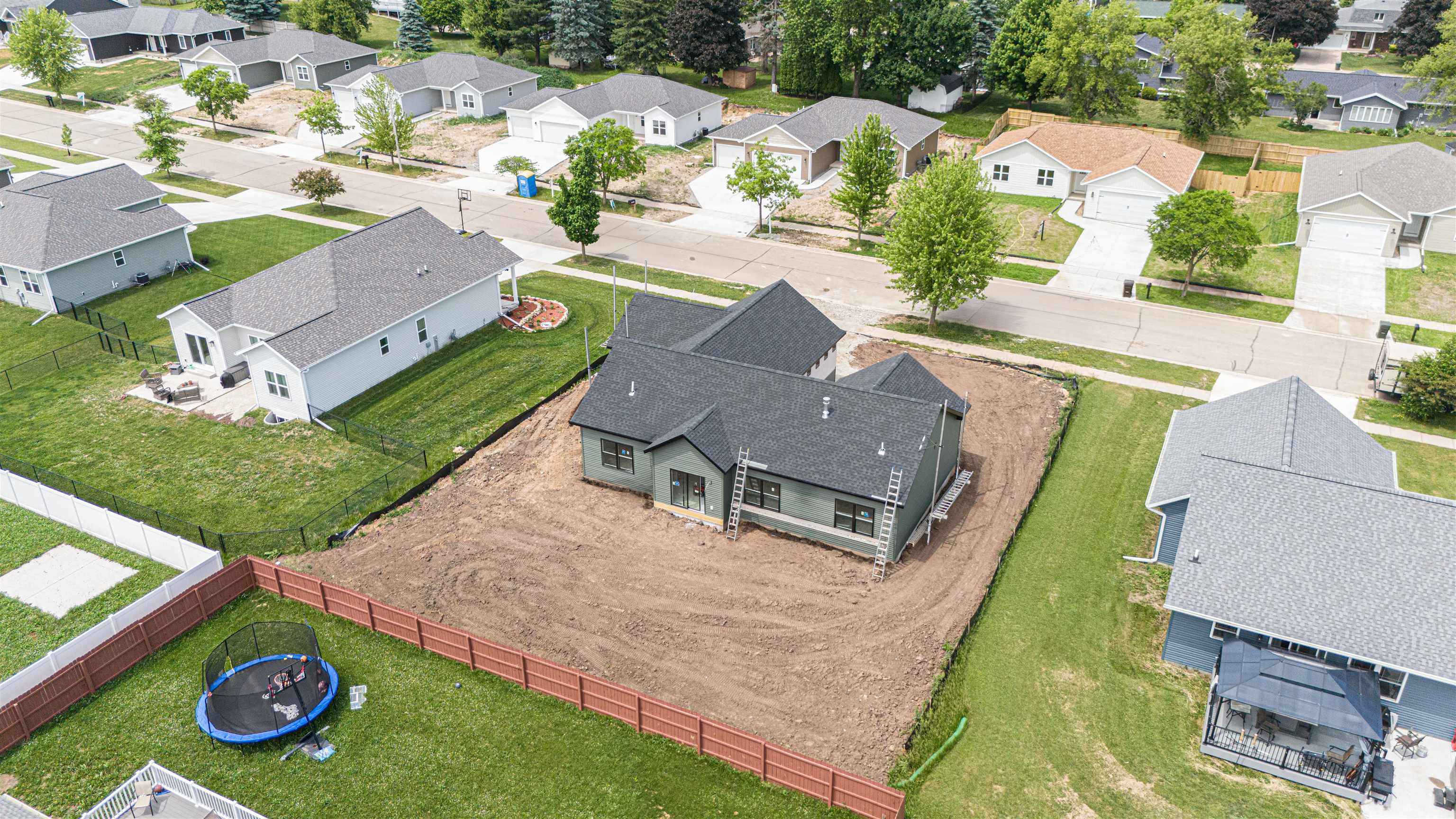 425 Village Ripon, WI 54971 - Photo 5 of 12