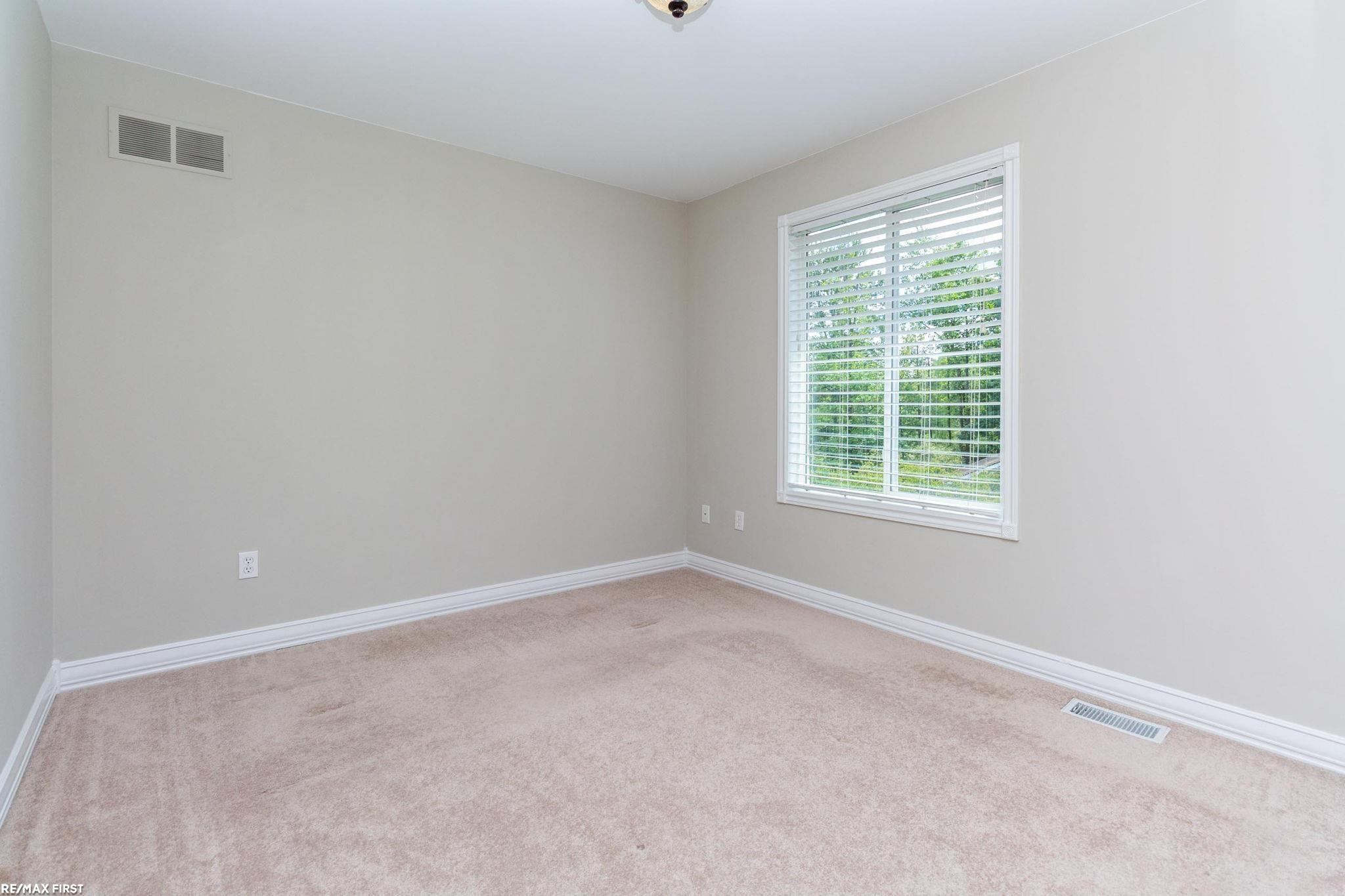 400 East Romeo Road Oakland, MI 48363 - Photo 57 of 85 50186573-3c1b9c66-c690-4c88-8cf1-850b3df11413.JPG