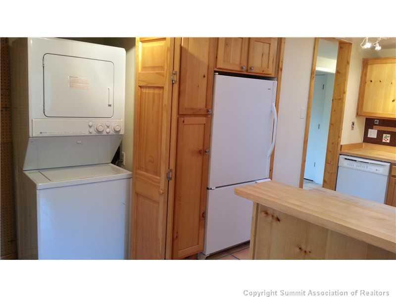 960 Mesa Drive Silverthorne, CO 80498 - Photo 15 of 25 a bathroom with a sink a toilet and a mirror