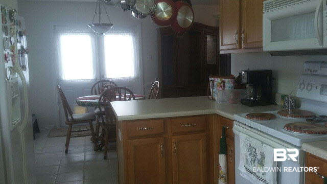 8451 Kendall Court Mobile, AL 36695 - Photo 13 of 33 Well laid out kitchen