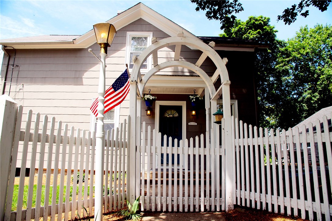 76 Division Street Woonsocket, RI 02895 - Photo 8 of 40