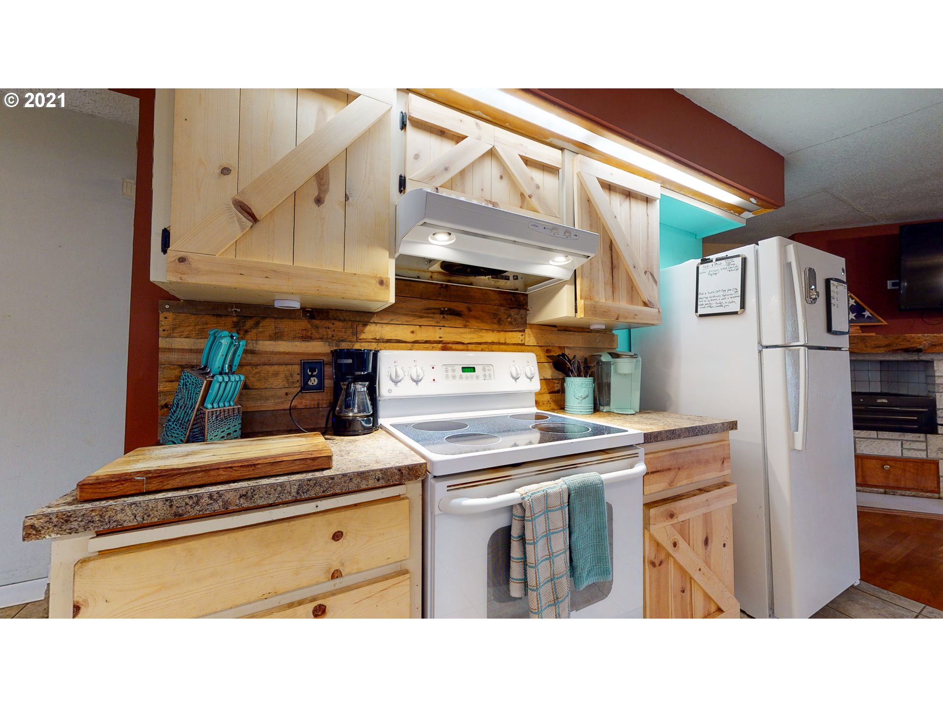 78714 Rudder Lane Hermiston, OR 97838 - Photo 6 of 32 Gallery Image 6