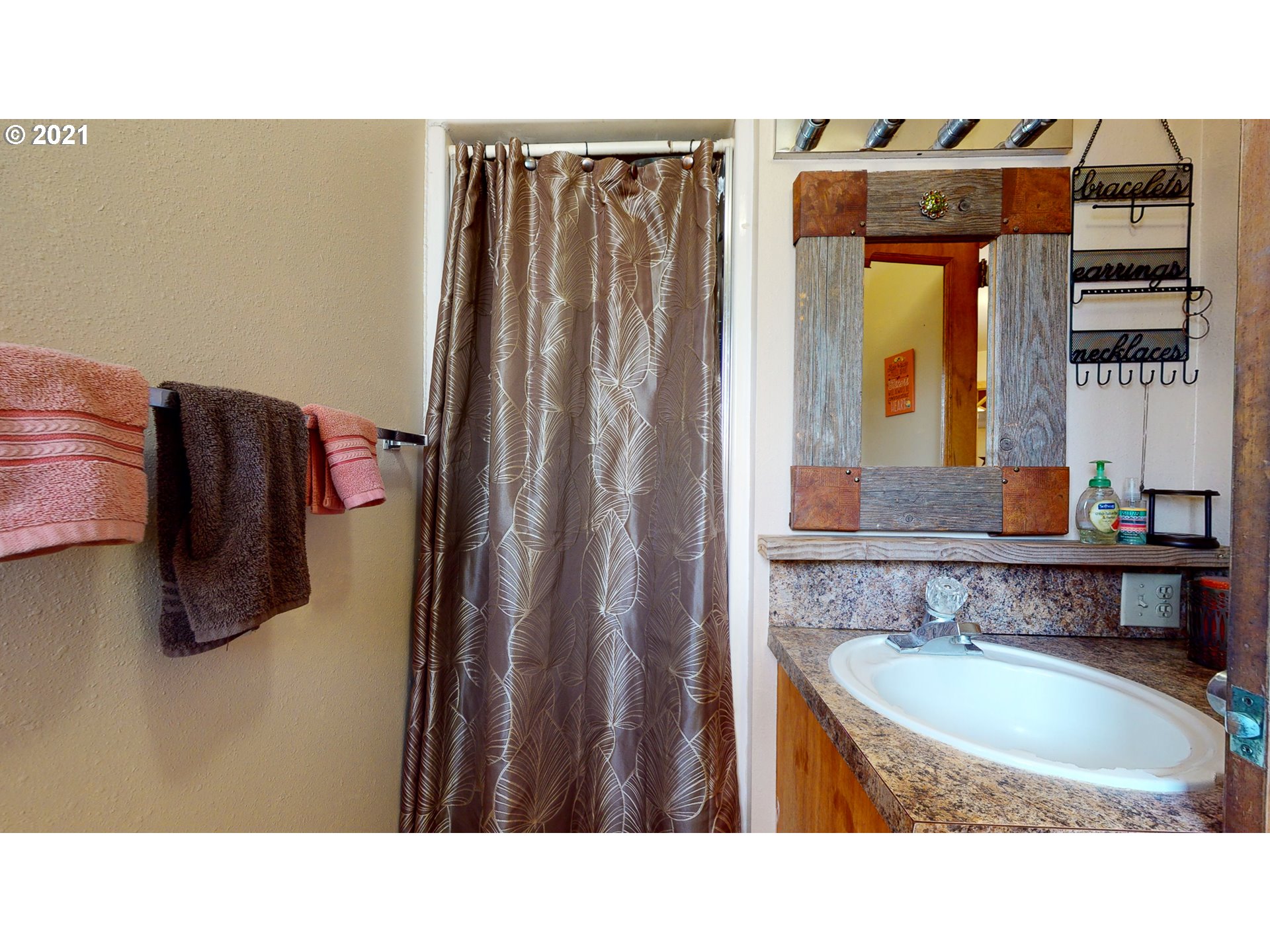 78714 Rudder Lane Hermiston, OR 97838 - Photo 10 of 32 Gallery Image 10
