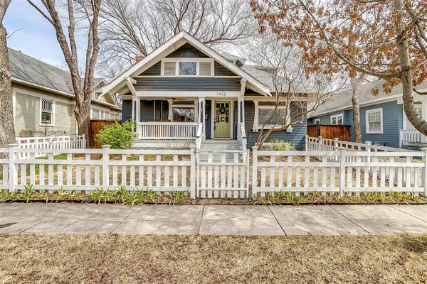$4,000 | 1405 South Henderson Street, Fort Worth, TX 76104