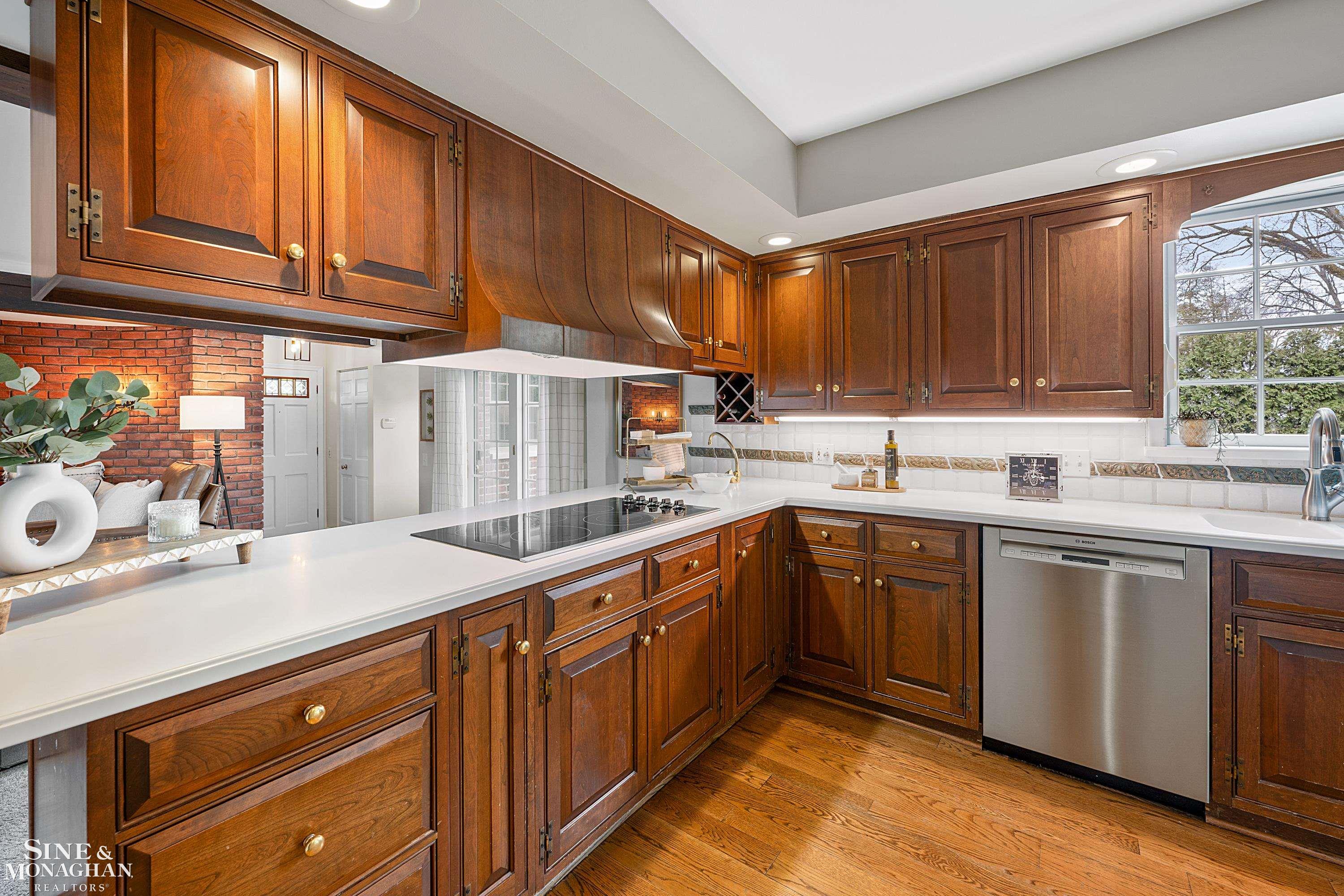 255 Cloverly Road Grosse Pointe Farms, MI 48236 - Photo 14 of 70