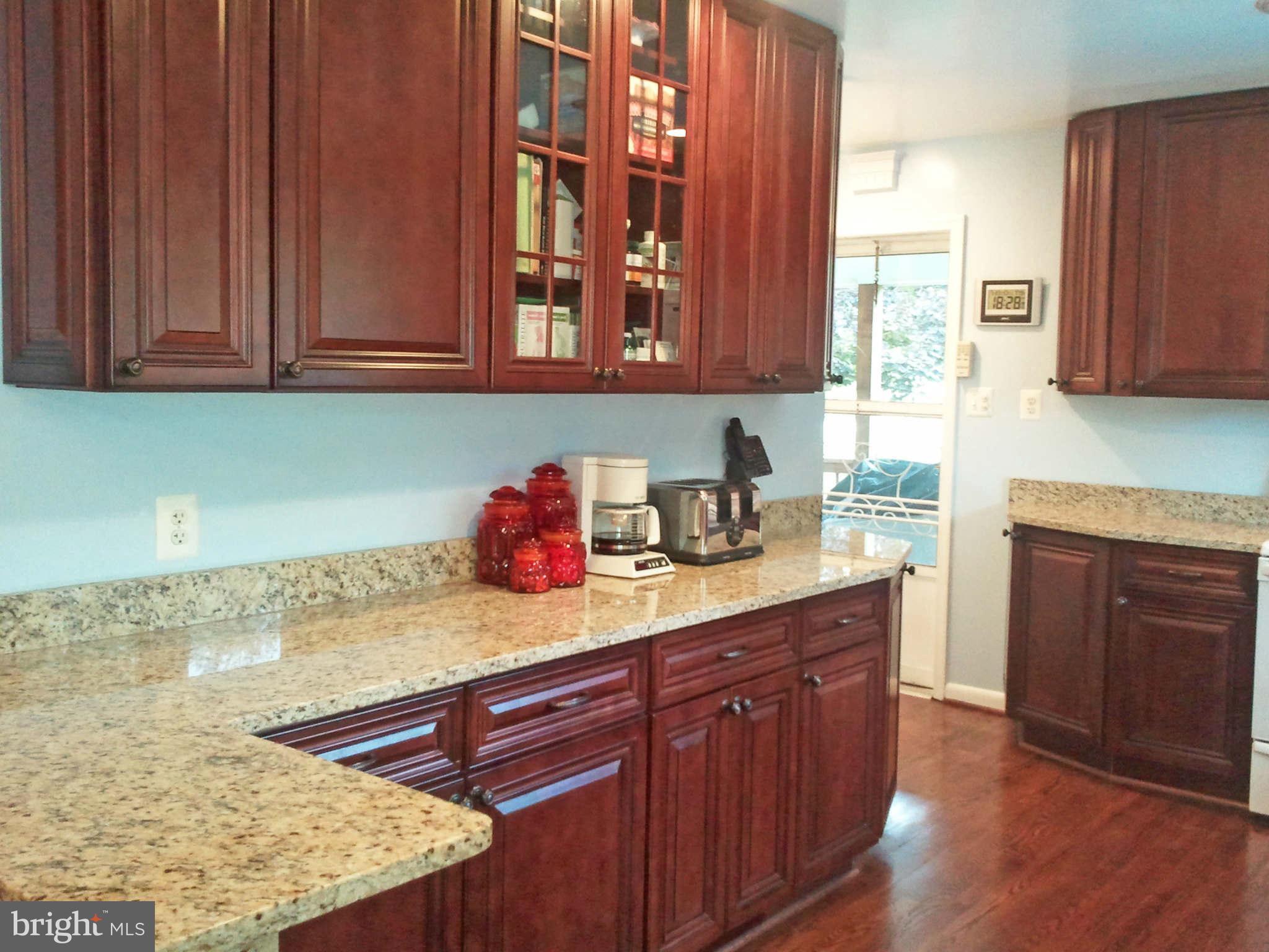 6500 Brooklyn Bridge Road Laurel, MD 20707 - Photo 5 of 29 Kitchen With Cherry Cabinets