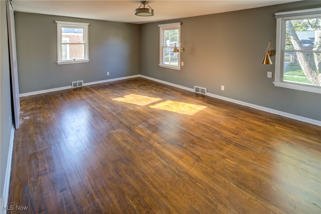 4532 Mackall Road South Euclid, OH 44121 - Photo 17 of 35