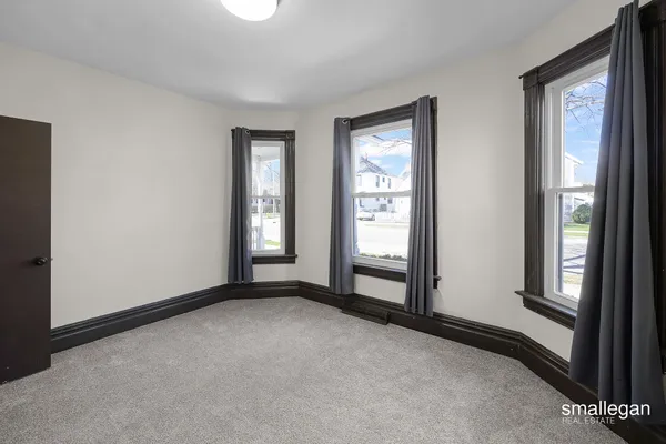 $329,900 | 1010 Alpine Avenue Northwest, Grand Rapids, MI 49504