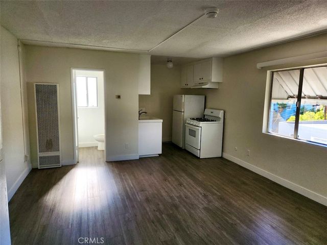 $1,495 | 3920 Marathon Street, Unit 16, Los Angeles, CA 90029