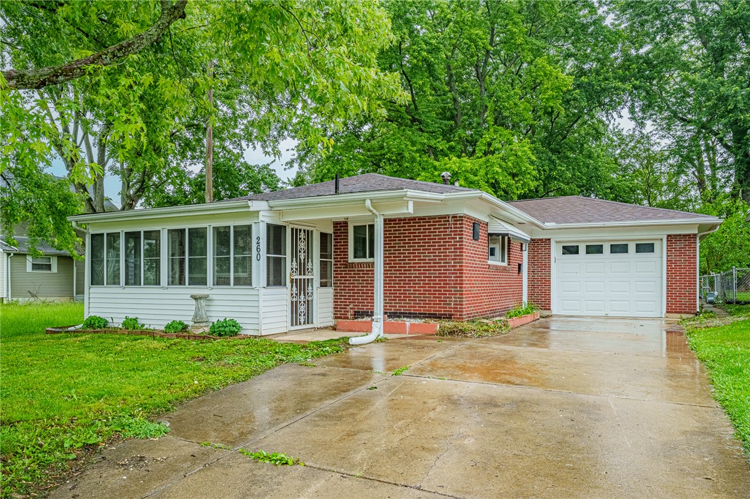 260 Indiana Avenue Springfield, OH 45505 - Photo 2 of 30