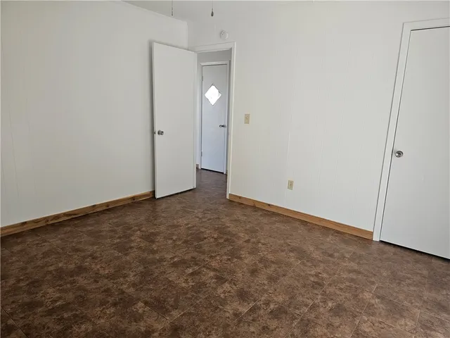 $900 | 1302 Johnson Street, Unit 2A, Woodsboro, TX 78393