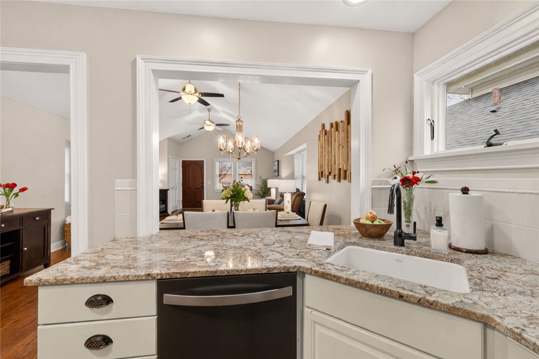 439 Rock Beach Road Irondequoit, NY 14617 - Photo 14 of 49 Granite counters