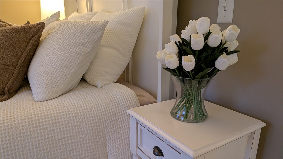 439 Rock Beach Road Irondequoit, NY 14617 - Photo 20 of 49 Beauty on your bedside table.