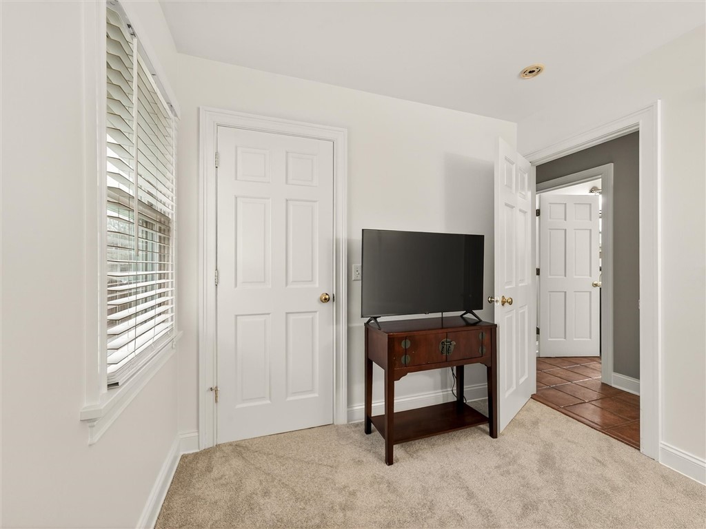 439 Rock Beach Road Irondequoit, NY 14617 - Photo 24 of 49 Fresh Paint Fall of 2025.