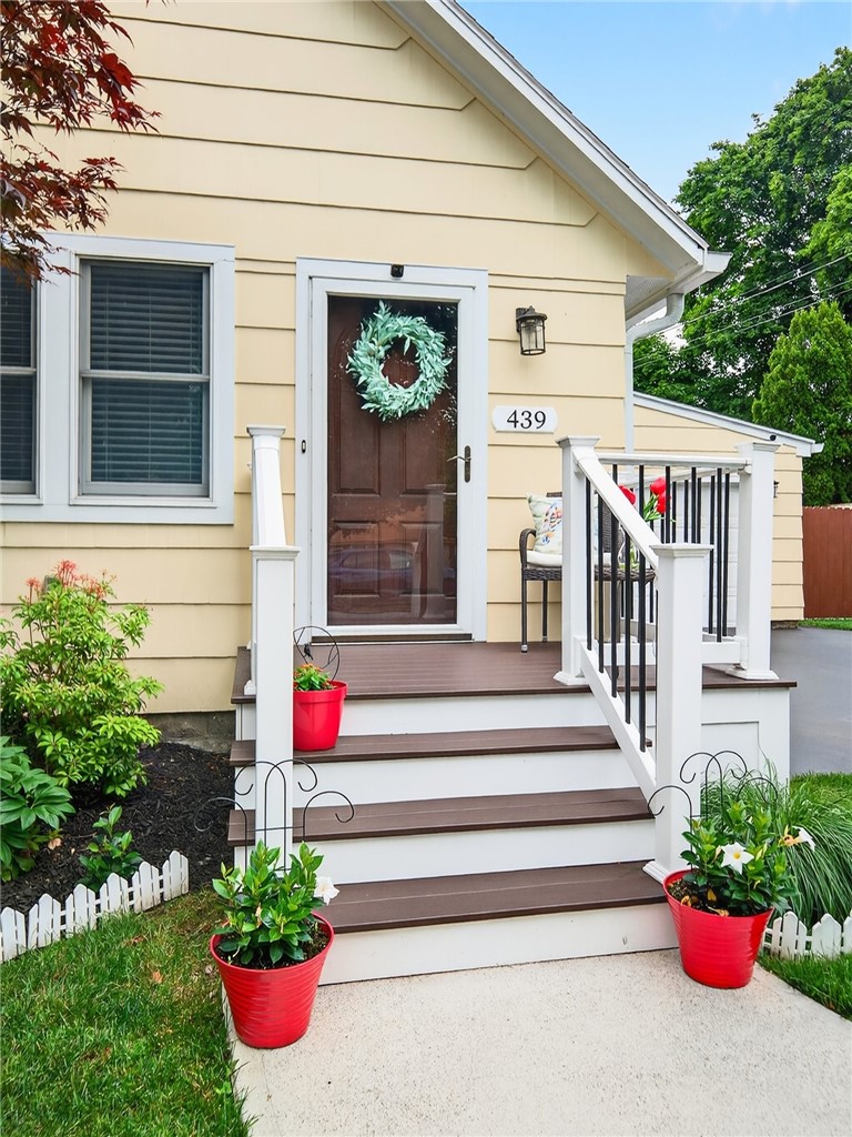 439 Rock Beach Road Irondequoit, NY 14617 - Photo 5 of 49 What are your plans with this porch?