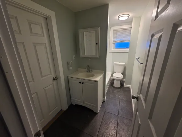 $2,000 | 107-113 Palmer Street, Unit 2, Fall River, MA 02724