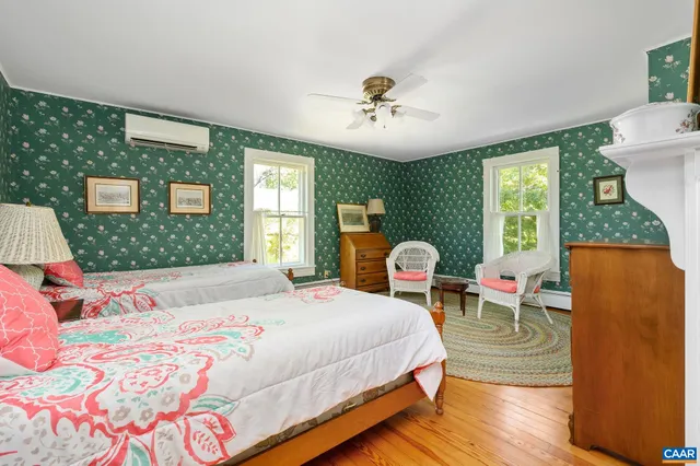 a view of an outdoor space and a yard