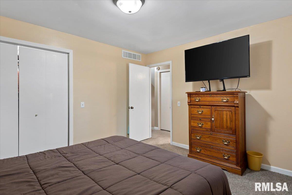 2721 Delaware Drive Springfield, IL 62702 - Photo 21 of 34 Gallery Image 21