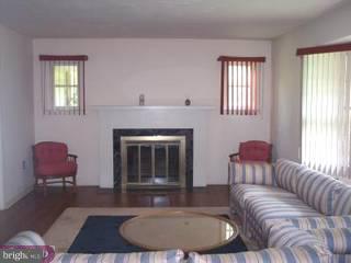 13 Farm Road Ewing, NJ 08638 - Photo 3 of 6