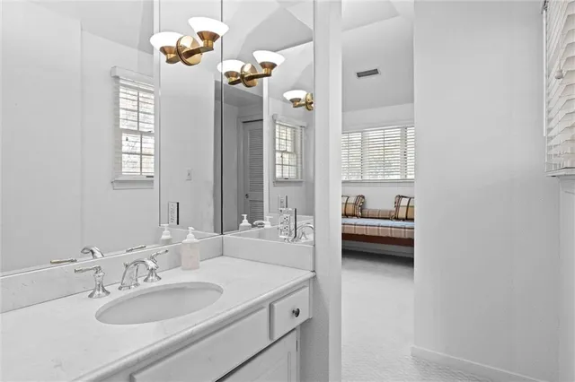 $925,000 | 6510 Sagamore Road, Mission Hills, KS 66208