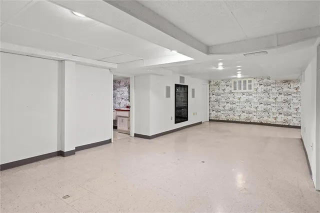 $925,000 | 6510 Sagamore Road, Mission Hills, KS 66208