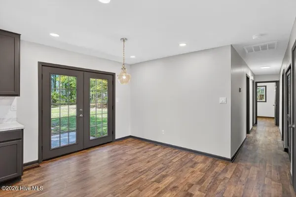 $2,100 | 201 Stratford Road, Havelock, NC 28532