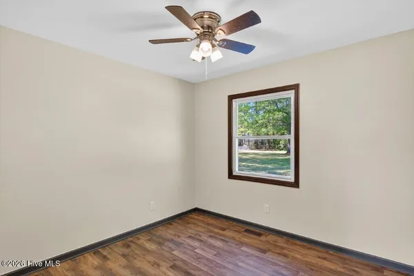 $2,100 | 201 Stratford Road, Havelock, NC 28532